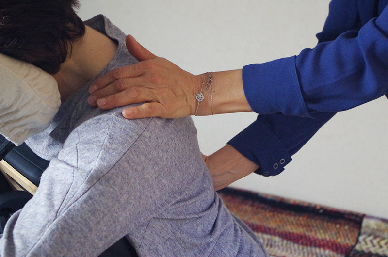 Mains massage amma assis Erquy